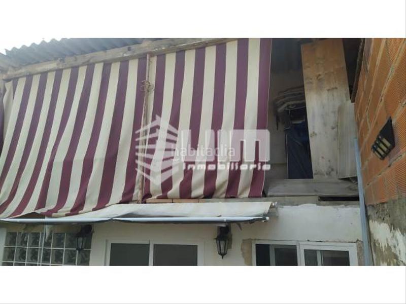 Foto a24f0fe2-3e87-4182-a077-eede6ff56d3d. Casa amb aparcament a Doctor Palos - Alto Palancia Sagunt