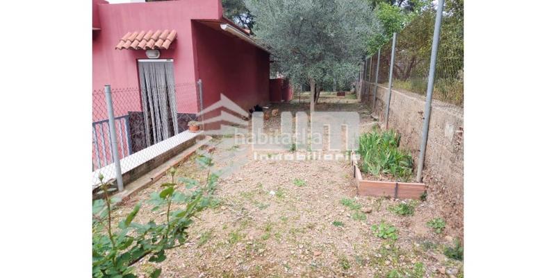 Foto 7900d8b1-9c95-4434-9cb2-fc6a856dcba8. Chalet avec parking piscine dans Centro-El Castillo Sagunt