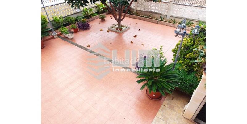 Foto ac4e9bfa-fe9a-4a78-97e4-551609a27c41. Chalet avec parking piscine dans Centro-El Castillo Sagunt