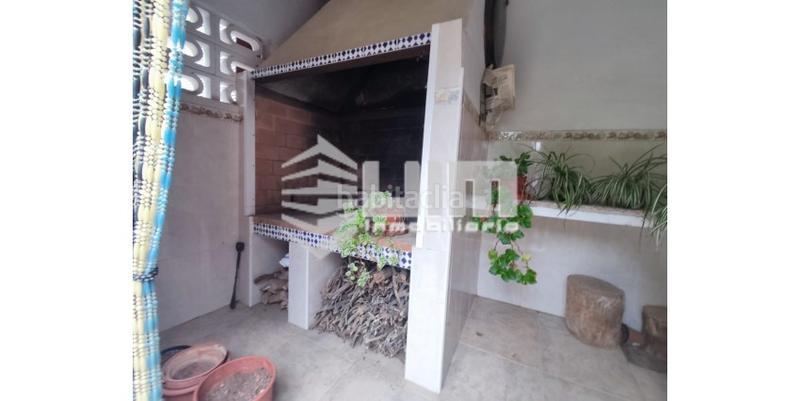 Foto c907a761-68d9-4175-a649-1731dddec892. Chalet avec parking piscine dans Centro-El Castillo Sagunt