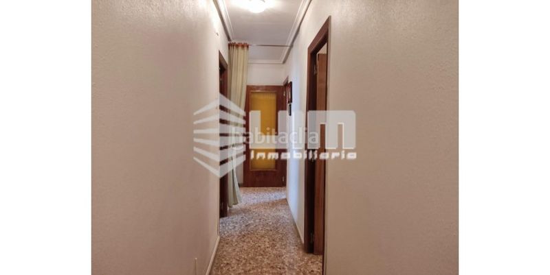 Foto 1b265d82-8f4d-46c5-85f9-19b3976156d3. Pis a Avenida de Abril-9 de Octubre Sagunt