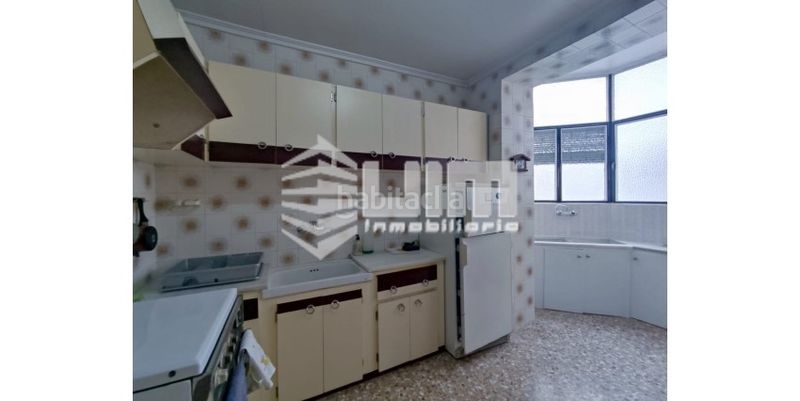 Foto 2c38f903-18bf-4386-be7b-173f18475985. Pis a Avenida de Abril-9 de Octubre Sagunt