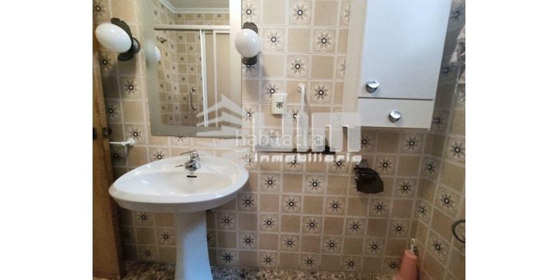 Foto 3c1009c1-387d-45ac-bcff-1a21fb030967. Pis a Avenida de Abril-9 de Octubre Sagunt