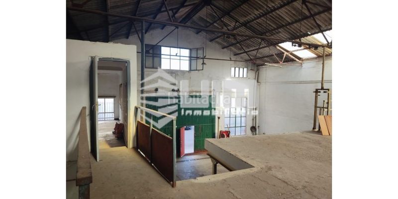 Foto 0ebe9ab7-1a69-4a12-b8bd-e5ac053e0244. Industrial building in Zona Estación Sagunt