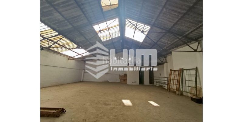Foto c83956c5-47b3-40a1-8b25-a5d496ada206. Industrial building in Zona Estación Sagunt