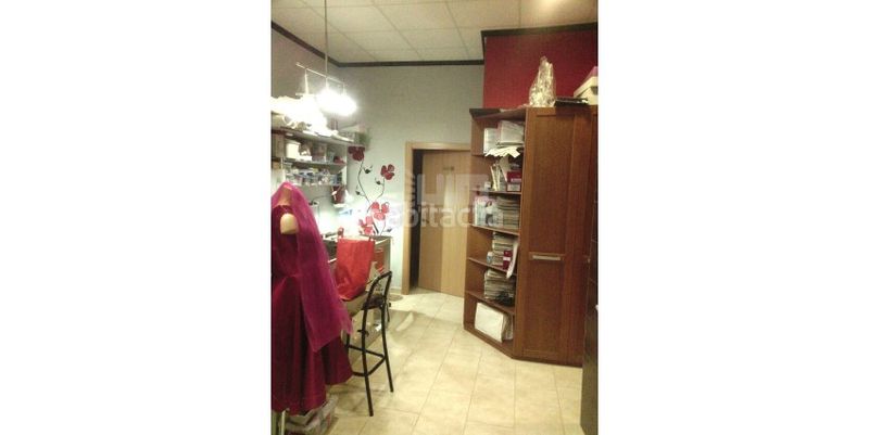 Foto 4513eda4-28a6-45f5-8ad2-9428db3961cb. Local comercial a Faura