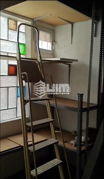 Foto b6114a05-f70c-4117-a648-ed5bb5764325. Local comercial a Avenida de Abril-9 de Octubre Sagunt
