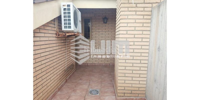 Foto a070ed25-1534-493a-99d9-a2a62c3cc5d8. Casa adossada amb calefacció aparcament a San José-Los Metales Sagunt