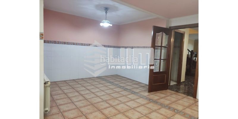 Foto a8864057-187f-4250-ab88-1e17623256e5. Casa adossada amb calefacció aparcament a San José-Los Metales Sagunt