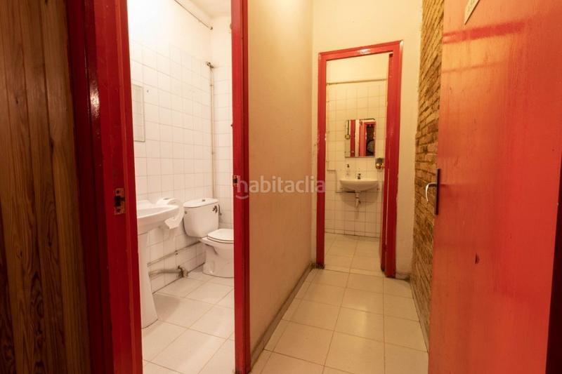 Foto add80c3e-711e-44e4-b6f6-7b5afb2d34eb. Local comercial a La Font d´en Fargues Barcelona