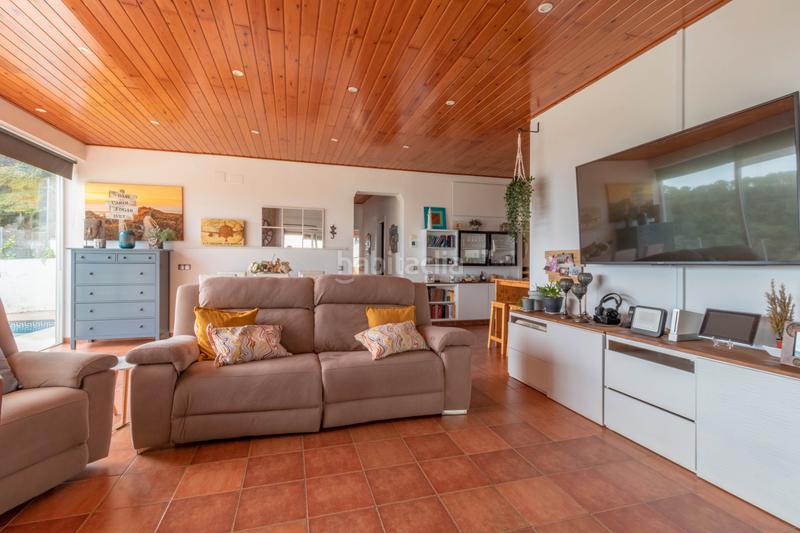 Foto 2d903a84-c823-45b7-8cf1-0d7ad56e6c1d. Chalet mit kamin heizung parking pool in Sant Cebrià de Vallalta