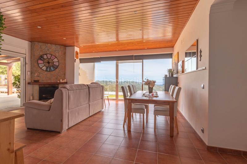 Foto 92f79d1f-6b6b-4406-8ba1-974575522a3b. Chalet mit kamin heizung parking pool in Sant Cebrià de Vallalta