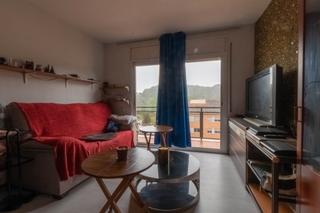 Appartement dans Sant Cebri de Vallalta. Luminoso tico con balcn y plaza de parking