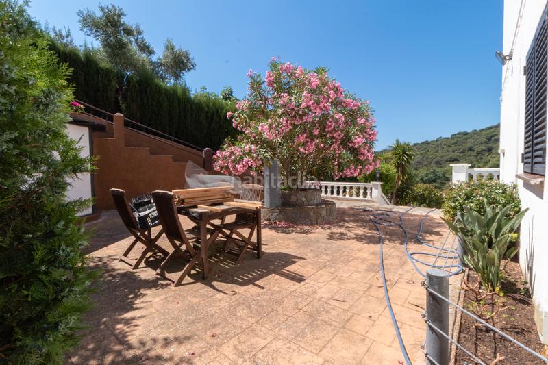 Foto 2dc3df43-5a3b-4edb-8f26-5f26c48c75c9. Xalet amb xemeneia aparcament piscina a Sant Cebrià de Vallalta