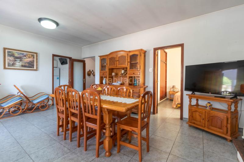 Foto 610837e0-97ee-4d59-9483-916fae782ab8. Xalet amb xemeneia aparcament piscina a Sant Cebrià de Vallalta