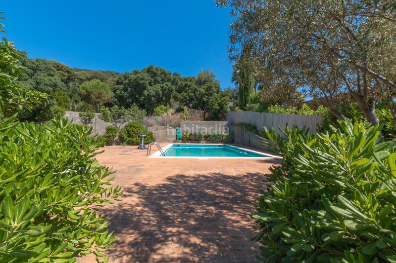 Foto e4b9ac3e-8ee8-4fb7-b7e6-36cf12f24b7d. Xalet amb xemeneia aparcament piscina a Sant Cebrià de Vallalta