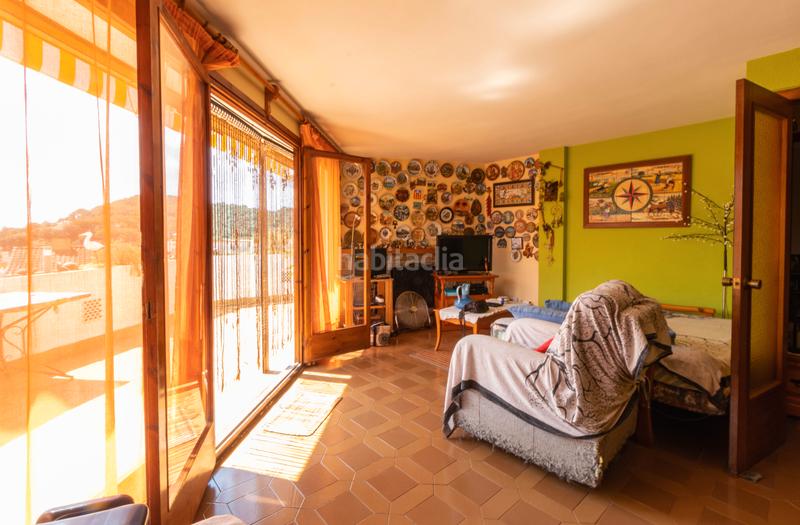 Foto b4d6ea64-8c30-4122-a435-085ac7d6fc2d. Piso ático con terraza en Sant Cebrià de Vallalta