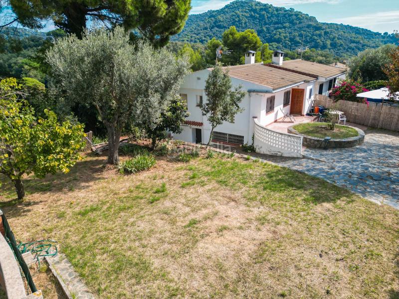 Foto 464c0c7e-563b-4125-b1c2-5ddc7c17530c. Maison jumelée avec cheminée dans Sant Cebrià de Vallalta