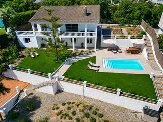Chalet in Sant Cebrià de Vallalta. Torre a 4 minutos de la salida de autopista