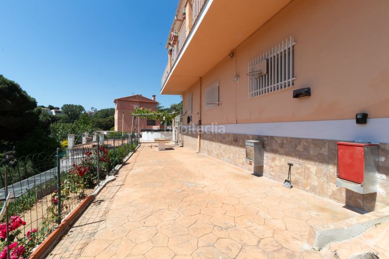 Foto fab24269-a33d-4e12-9510-c96ab3a7812c. Xalet amb xemeneia calefacció piscina a Niàgara Parc -Àgora Parc Tordera