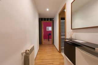 Etagenwohnung in Sant Cebrià de Vallalta. Magnífico piso todo exterior con terraza, piscina y parking