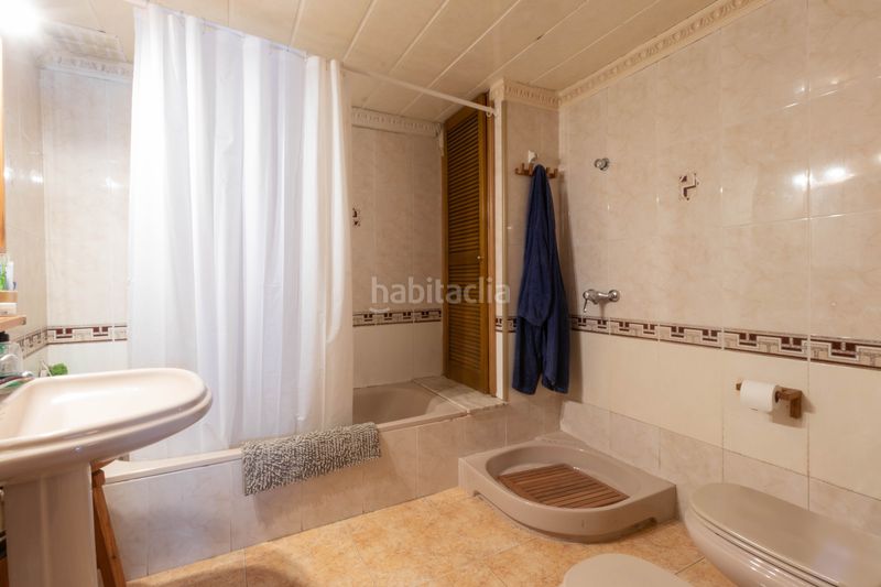 Foto 16ee0603-f1a9-4682-a84a-257cf5cb214a. Dúplex amb xemeneia calefacció a Sant Cebrià de Vallalta