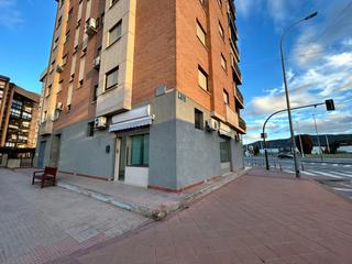 Locale commerciale in Infante-Juan Manuel