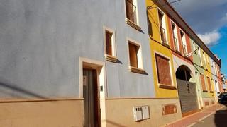 Edifici  Calle san juan. Obra parada en campos del río, murcia