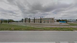 Edifici a Pasaje seron 15. Edificio oficinas en fuente álamo, murcia