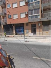 Local Comercial a Avenida Poeta Julián Andúgar 59