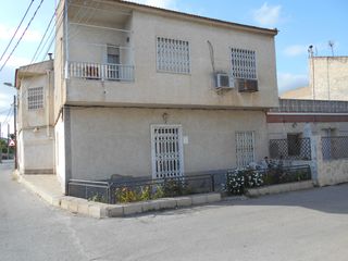 Casa a schiera in Puente Tocinos. Chalet adosado en venta en puente tocinos