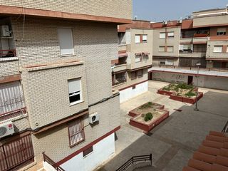 Flat in Calle miguel ángel 5. Piso 3 dormitorios en las torres de cotillas, murcia
