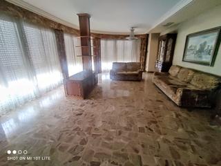 Pis en Centro. Vivienda en la glorieta