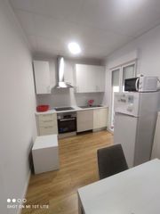 Rent Flat in Centro. Centro - planta baja cerca de glorieta