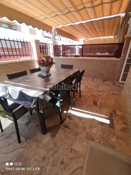 Foto d6ccfb45-e5a3-4230-abbd-2ca15054e48f. Casa adossada amb calefacció aparcament piscina a Elche / Elx