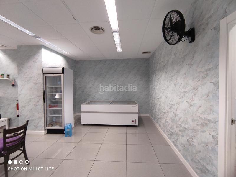 Foto a5c3a3f1-6112-4141-a4e5-6cb168688e79. Traspàs local comercial a Centro Elche / Elx