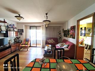 Appartamento en Pont Nou - Corazn de Jess. Piso amplio con ascensor y balcon