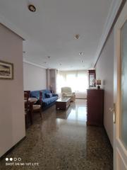 Pis a Reina Victoria - Miguel Hernández. Impecable vivienda con ascensor