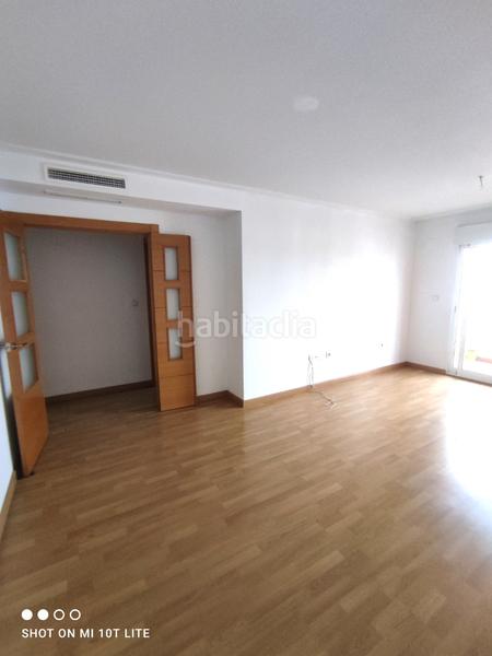 Foto 1a5de623-be34-486e-aad5-410a2b761867. Pis amb piscina a El Travaló - Martínez Valero Elche / Elx