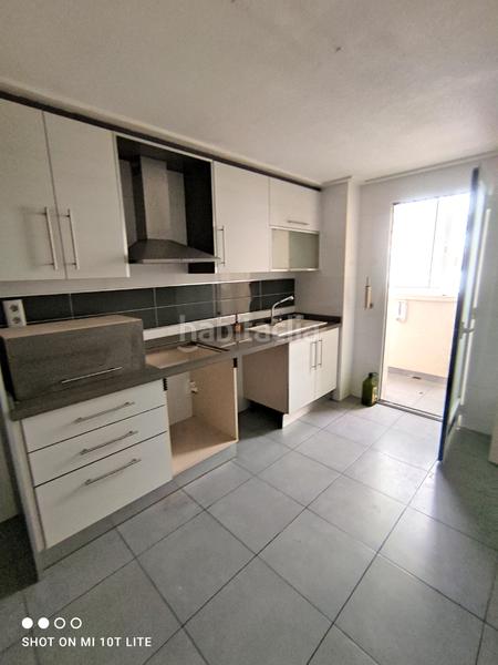 Foto 48e65aba-a022-4c7b-92c3-4125ab0a8776. Pis amb piscina a El Travaló - Martínez Valero Elche / Elx