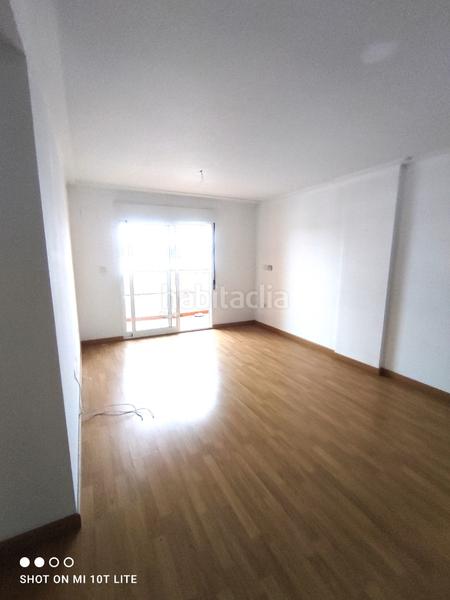 Foto 83811cf5-2752-4c0f-9540-c4cbaded8cd3. Pis amb piscina a El Travaló - Martínez Valero Elche / Elx