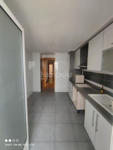 Foto 9403e761-2a51-45bd-a7b7-b595bdba5f1a. Pis amb piscina a El Travaló - Martínez Valero Elche / Elx