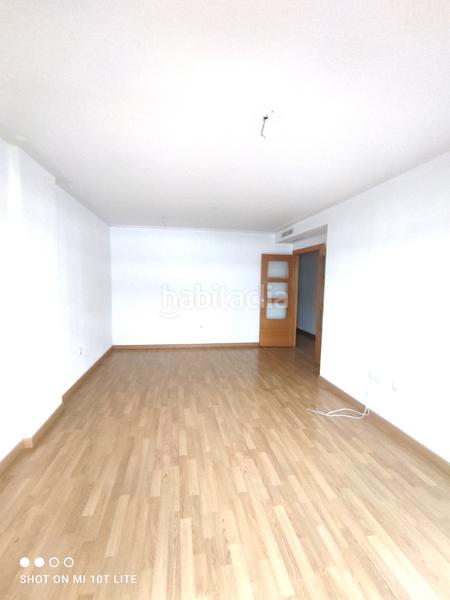 Foto c0e3edc6-92fa-4d40-942d-9ba5384f1555. Pis amb piscina a El Travaló - Martínez Valero Elche / Elx