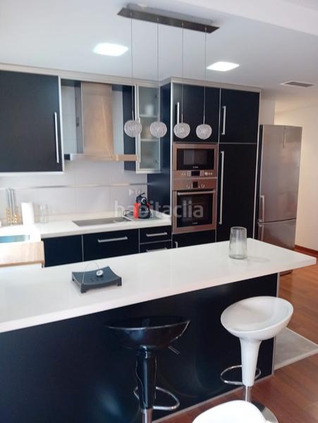 Foto ebb2ce92-620c-4d69-b063-4fe5fba22a54. Location appartement avec parking dans Centro Elche / Elx