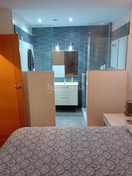 Foto 1463ea98-4306-4241-bf01-7abe2cc9db5a. Rent flat with parking in Centro Elche / Elx