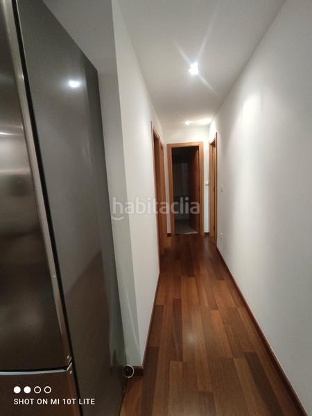 Foto f2087188-61cb-4548-9421-b0606299fe88. Rent flat with parking in Centro Elche / Elx