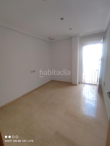 Foto 28e98627-b65f-450b-9309-91450e3b3478. Pis a Reina Victoria - Miguel Hernández Elche / Elx