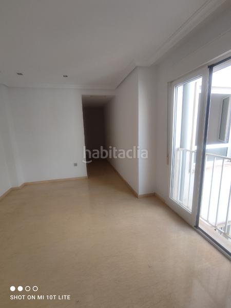 Foto 2d4f80e7-f336-411d-875e-9715a8a9a915. Pis a Reina Victoria - Miguel Hernández Elche / Elx