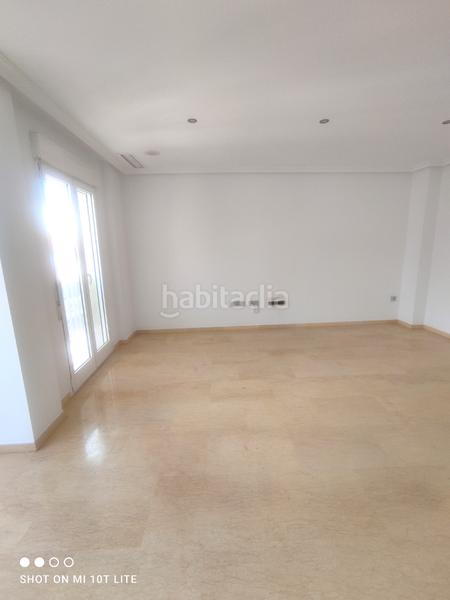 Foto 52808945-90d7-4298-a9ed-fab467dc0d9c. Pis a Reina Victoria - Miguel Hernández Elche / Elx