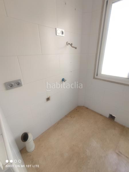 Foto 5e525130-383f-435f-b3ea-f5660957bd76. Pis a Reina Victoria - Miguel Hernández Elche / Elx